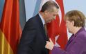 Το Spiegel ξεφτιλίζει τη Μέρκελ-υποτακτικό του Ερντογάν… [photo]