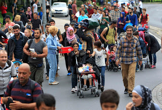 Πόσοι είναι συνολικά οι πρόσφυγες και οι μετανάστες στην Ελλάδα; - Φωτογραφία 1
