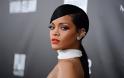 Δείτε πώς εμφανίστηκε η Rihanna στο Coachella! Mε ποιον φλέρταρε; [photos] - Φωτογραφία 1