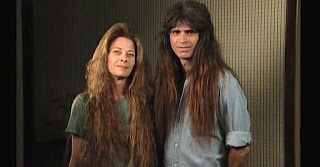 Αυτό το ζευγάρι είχε να κόψει το μαλλιά του από το 1985… Δείτε πως έγιναν σήμερα! - Φωτογραφία 1