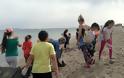 Δήμος Μαλεβιζίου: Οι μαθητές καθάρισαν την παραλία [photos] - Φωτογραφία 1