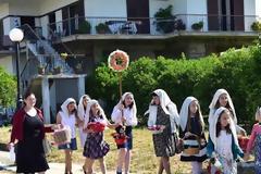 Τα κάλαντα του Λαζάρου από τα παιδιά του Ροεινού [photos]
