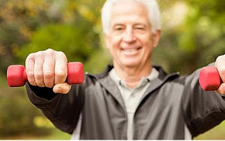 Οι ασκήσεις ενδυνάμωσης βοηθούν τους ηλικιωμένους να ζουν περισσότερο - Φωτογραφία 1