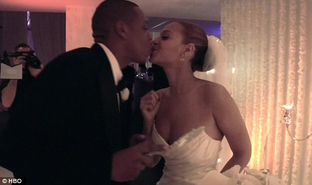 Η φωτογραφία του γάμου της Beyonce με τον Jay-Z που κανείς δεν είχε δει μέχρι τώρα... [photo] - Φωτογραφία 2
