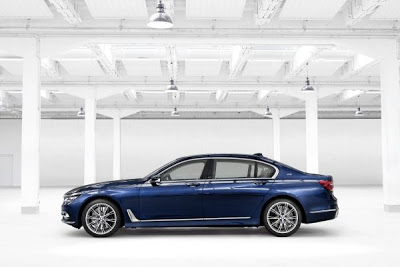 Επετειακά Μοντέλα BMW Σειράς 7 “BMW Individual 7 Series THE NEXT 100 YEARS” - Φωτογραφία 2