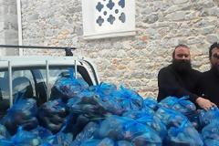 «Τό Καλάθι τοῦ Πτωχοῦ Ἀδελφοῦ» σήμερα Μεγάλη Δευτέρα ἔγινε ἀποδέκτης τῆς εὐαισθητοποίησης ὅλων τῶν συνανθρώπων μας, πού πρόσφεραν μεγάλες ποσότητες ἀγαθῶν