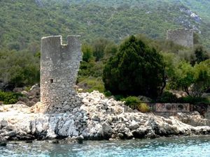 Το ελληνικό νησί όπου δρούσαν οι Τηλεβόες πειρατές [photos] - Φωτογραφία 3
