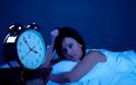 Τι είναι το φαινόμενο της πρώτης νύχτας που δεν μας αφήνει να κοιμηθούμε;