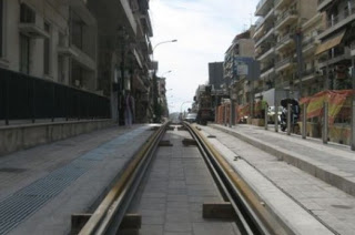 Επέκταση Τραμ Πειραιά: Στρώνονται οι γραμμές, ξεκίνησε η κατασκευή των στάσεων - Φωτογραφία 1