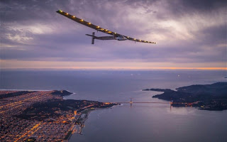 Πέρασε τον Ειρηνικό το ηλιακό αεροσκάφος Solar Impulse 2 - Φωτογραφία 1