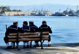 Οι ναύτες στη Σαλαμίνα πήραν με αγώνες τις άδειες για το Πάσχα - Φωτογραφία 1