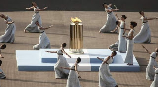Ξεκίνησε το ταξίδι της Ολυμπιακής Φλόγας για το Ρίο -Η τελετή στο Παναθηναϊκό Στάδιο  [photos] - Φωτογραφία 1