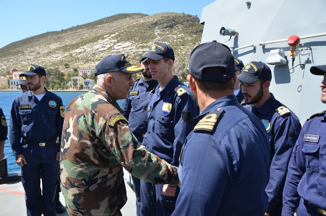 Ευχές Αρχηγού ΓΕΕΘΑ σε προσωπικό των ΕΔ - Φωτογραφία 18