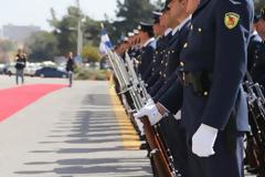 Υπερωρίες στρατιωτικών - να γιατί δεν τις αποζημιώνει η Πολιτεία