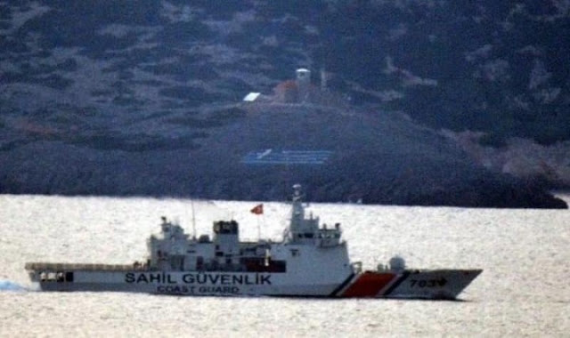 Τούρκοι απείλησαν να συλλάβουν Έλληνα ψαρά στις Οινούσσες - Φωτογραφία 1