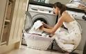 Αυτό είναι το κόλπο για να γίνουν μαλακά τα ρούχα σας μετά το πλύσιμο