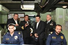 Φωτό από την επίσκεψη Τσίπρα - Καμμένου στη Φρεγάτα ''Αδρίας''