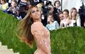 Δείτε πώς εμφανίστηκε η Beyonce στο Met Gala [photos] - Φωτογραφία 2