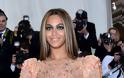 Δείτε πώς εμφανίστηκε η Beyonce στο Met Gala [photos] - Φωτογραφία 3