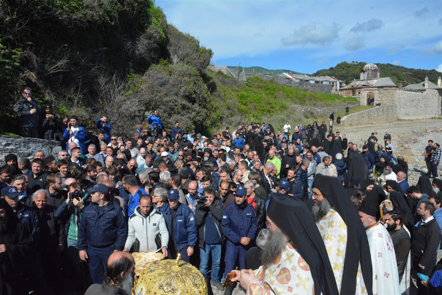 8360 - Φωτογραφίες από τον σημερινό εορτασμό της κατά θαυμαστόν τρόπον εύρεσης της θαυματουργού εικόνος της Παναγίας της Πορταϊτίσσης στην Ιεράν Μονήν των Ιβήρων Αγίου Όρους - Φωτογραφία 39