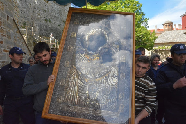8360 - Φωτογραφίες από τον σημερινό εορτασμό της κατά θαυμαστόν τρόπον εύρεσης της θαυματουργού εικόνος της Παναγίας της Πορταϊτίσσης στην Ιεράν Μονήν των Ιβήρων Αγίου Όρους - Φωτογραφία 42