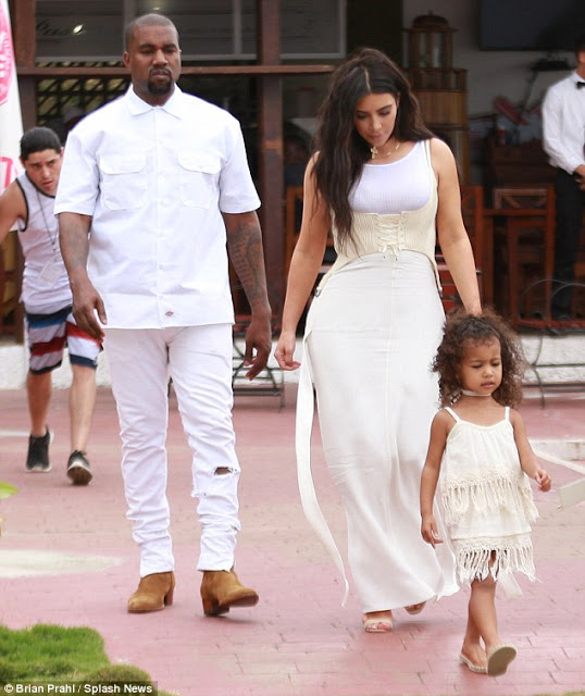 Δείτε πόσο μεγάλωσε η κόρη της Kim Kardashian! [photos] - Φωτογραφία 2