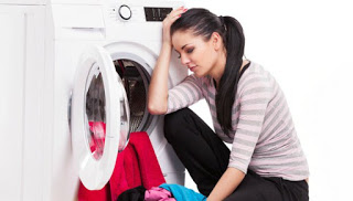Δύο απίστευτα κόλπα για να σώσετε τα ρούχα που ξέβαψαν στο πλυντήριο! - Φωτογραφία 1