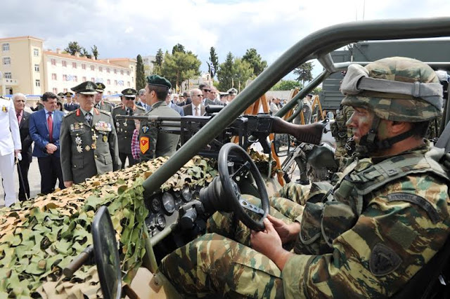 Εορτασμός του Μεγαλομάρτυρα Αγίου Γεωργίου στη Σχολή Πεζικού - Φωτογραφία 13