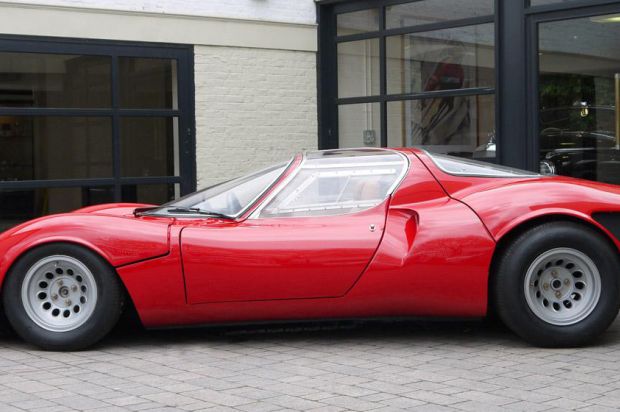 Αυτή η «μαϊμού» Alfa Romeo Tipo 33 Stradale είναι ένα έργο τέχνης - Φωτογραφία 3