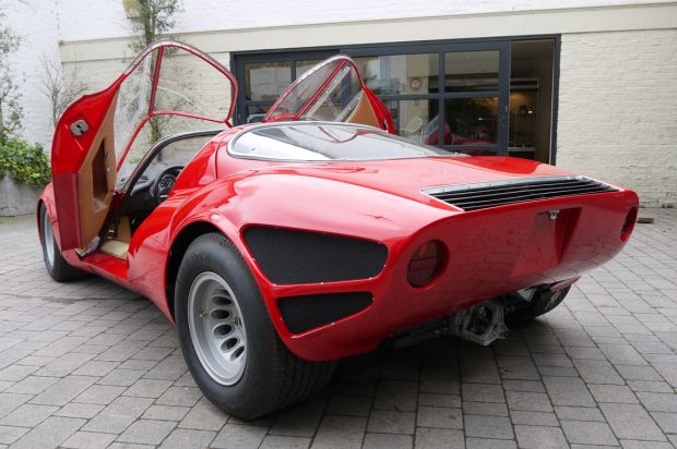 Αυτή η «μαϊμού» Alfa Romeo Tipo 33 Stradale είναι ένα έργο τέχνης - Φωτογραφία 4