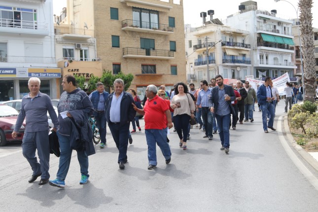 Στους δρόμους οι Κρητικοί για το ασφαλιστικό –Σε εξέλιξη οι συγκεντρώσεις - Φωτογραφία 3