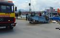 Ιωάννινα: Τροχαίο στη διασταύρωση των ΤΕΙ. Το ένα όχημα ντελαπάρισε, 2 τραυματίες [photos] - Φωτογραφία 9