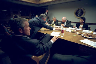Αυτά που δεν είχαμε δει μέχρι τώρα: Τι έκανε ο George Bush μετά το χτύπημα στους Δίδυμους Πύργους; [photos] - Φωτογραφία 1