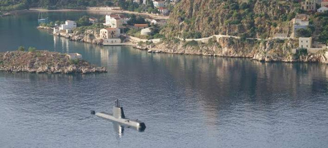 Το υποβρύχιο «Ματρώζος» επισκέφθηκε το Καστελόριζο και έκλεψε τις εντυπώσεις - Φωτογραφία 1