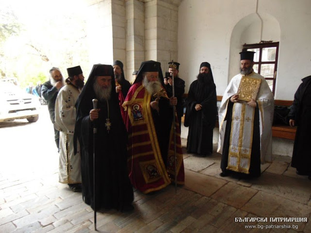 8405 - Φωτογραφίες από την Πανήγυρη του Αγίου Γεωργίου στην Ιερά Μονή Ζωγράφου Αγίου Όρους - Φωτογραφία 2