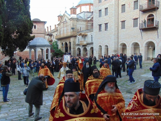 8405 - Φωτογραφίες από την Πανήγυρη του Αγίου Γεωργίου στην Ιερά Μονή Ζωγράφου Αγίου Όρους - Φωτογραφία 25