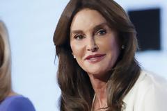 Δείτε τι φόρεσε η Caitlyn Jenner σε βραβεία... [photos]