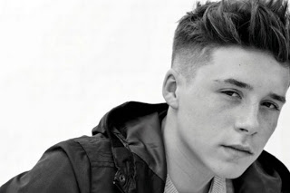 Το νέο ζευγάρι της Showbiz είναι ο Brooklyn Beckham και η... [photos] - Φωτογραφία 1