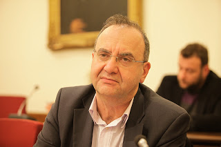 Ο Δημήτρης Στρατούλης καταδικάζει την κατάργηση του ΕΚΑΣ - Φωτογραφία 1