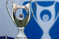 Η συγκινητική εικόνα λίγο πριν ξεκινήσει ο μεγάλος Τελικός Κυπέλλου [photos]