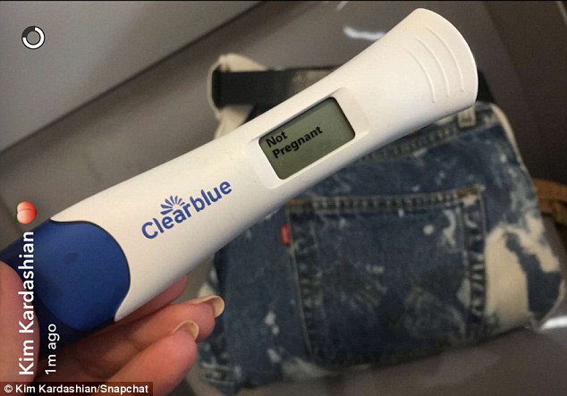 Η Κim Kardashian ΞΑΝΑ ΕΓΚΥΟΣ; Tι λέει το τεστ εγκυμοσύνης της; [photos] - Φωτογραφία 2