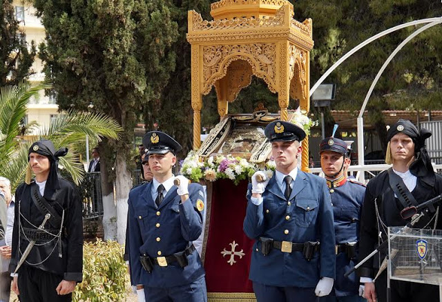 Χαιρετισμός ΥΕΘΑ Πάνου Καμμένου στην τελετή υποδοχής της εικόνας της Παναγίας Σουμελά στο ΥΠΕΘΑ με τιμές αρχηγού κράτους - Φωτογραφία 12