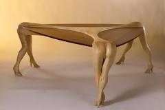 Κι όμως είναι τραπέζια και καρέκλες! [photos]