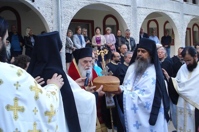 Τίμησαν τον Τχη ε.α και νυν Αρχιμανδρίτη Μακάριο Ιακωβάκη - Φωτογραφία 24