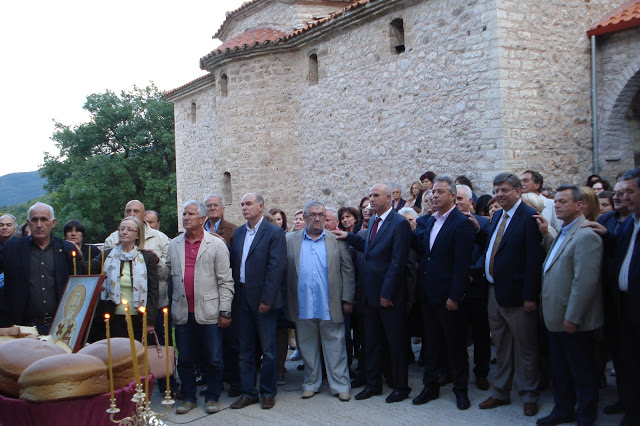 Τίμησαν τον Τχη ε.α και νυν Αρχιμανδρίτη Μακάριο Ιακωβάκη - Φωτογραφία 26