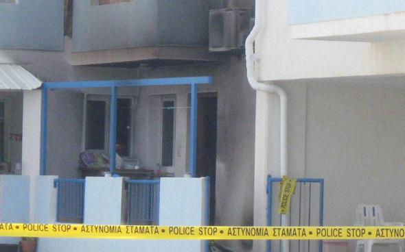 Θρίλερ στην Κύπρο- Νεκρός από αστυνομικά πυρά 41χρονος που κρατούσε όμηρο το παιδί του - Φωτογραφία 1