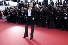 Όταν είσαι η Charlize Theron και πρέπει να φωτογραφηθείς με τον πρώην σου, Sean Penn