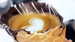 Ο καφές σε χωνάκι σοκολάτας που έχει ξετρελάνει το Instagram! [photos] - Φωτογραφία 1