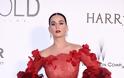 Η εκθαμβωτική εμφάνιση της Katy Perry με haute couture δημιουργία! - Φωτογραφία 3