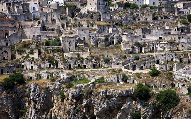 Το χωριό των Φλίνστοουνς! [photos] - Φωτογραφία 11